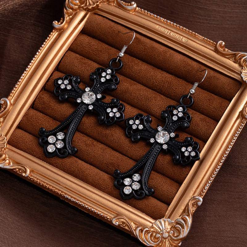 Wholesale Hollow Flower Necklace Diamond Cross Pendant Necklace Sweater Chain